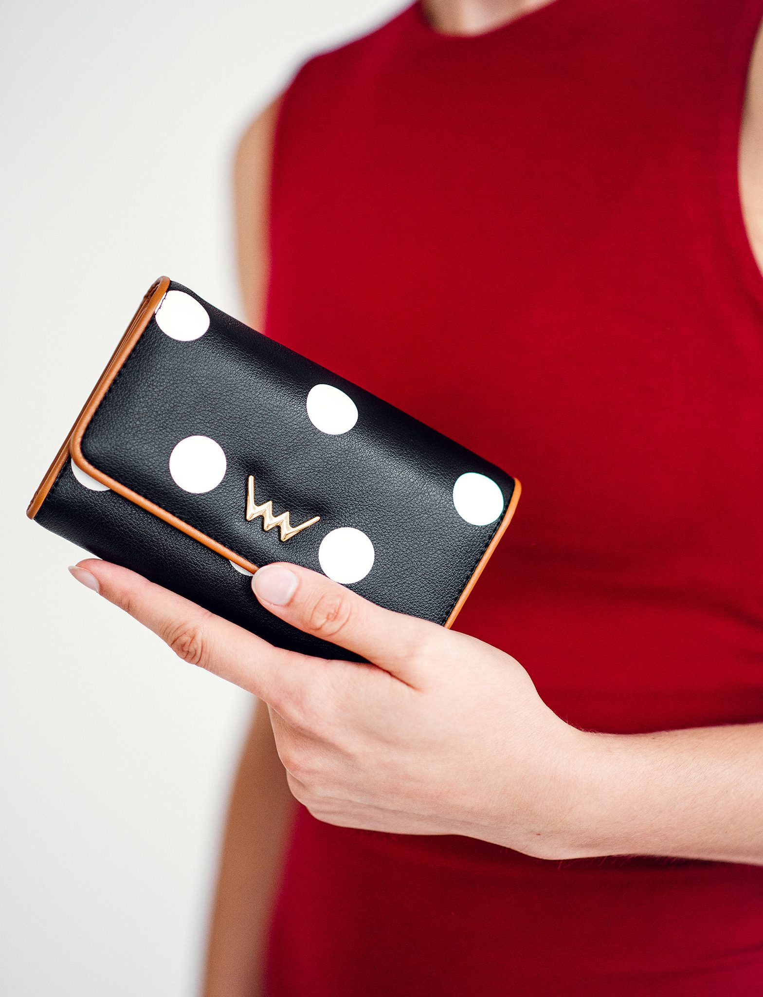 VUCH Claire Black Wallet
