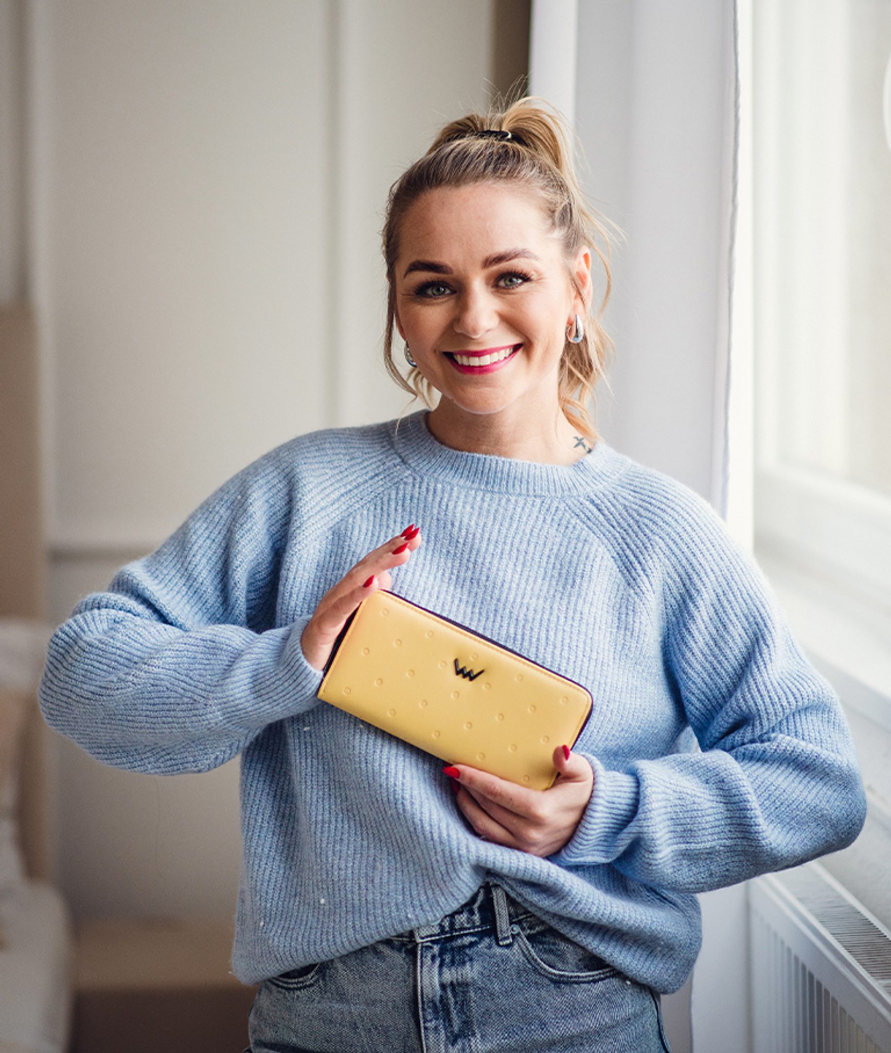 Portofele pentru femei Vuch - galben