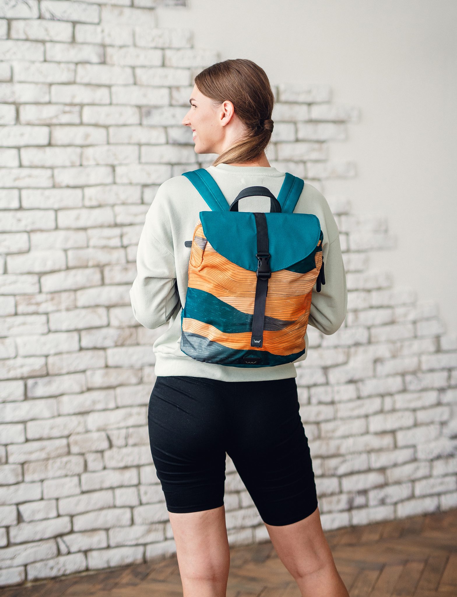 VUCH Corbin Waves Green city backpack