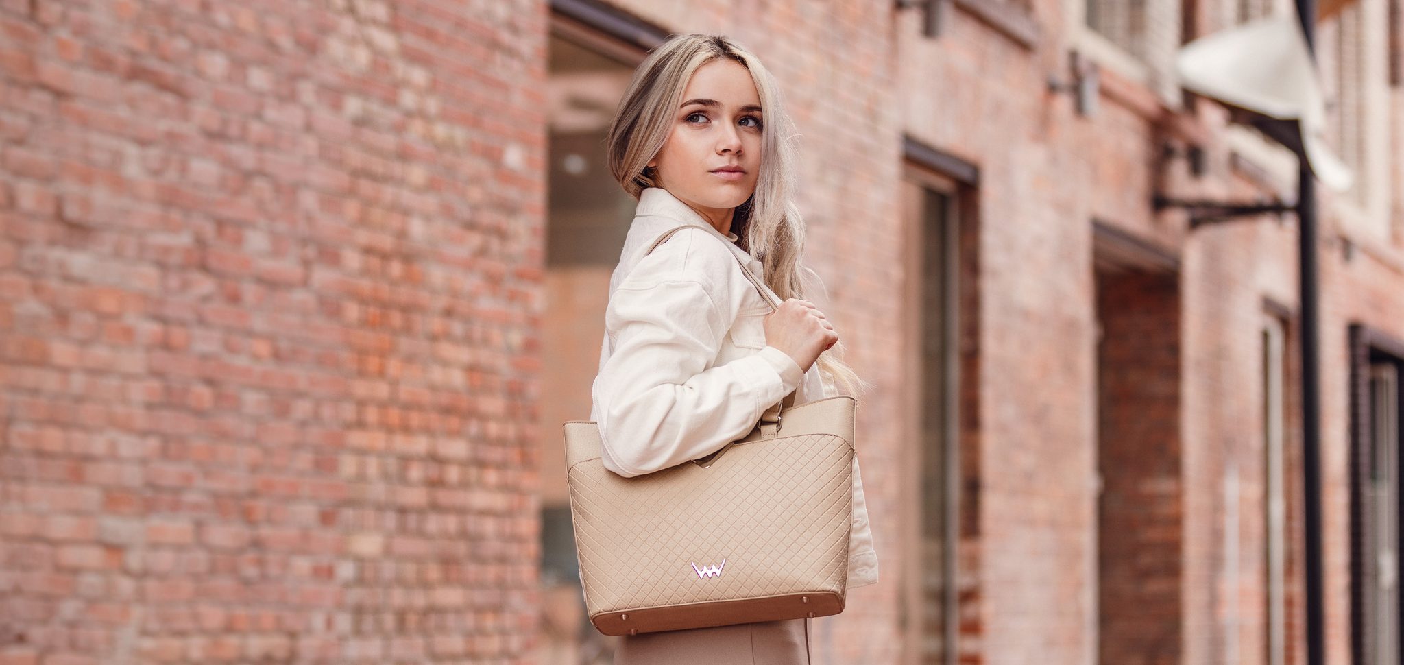 Neela Beige