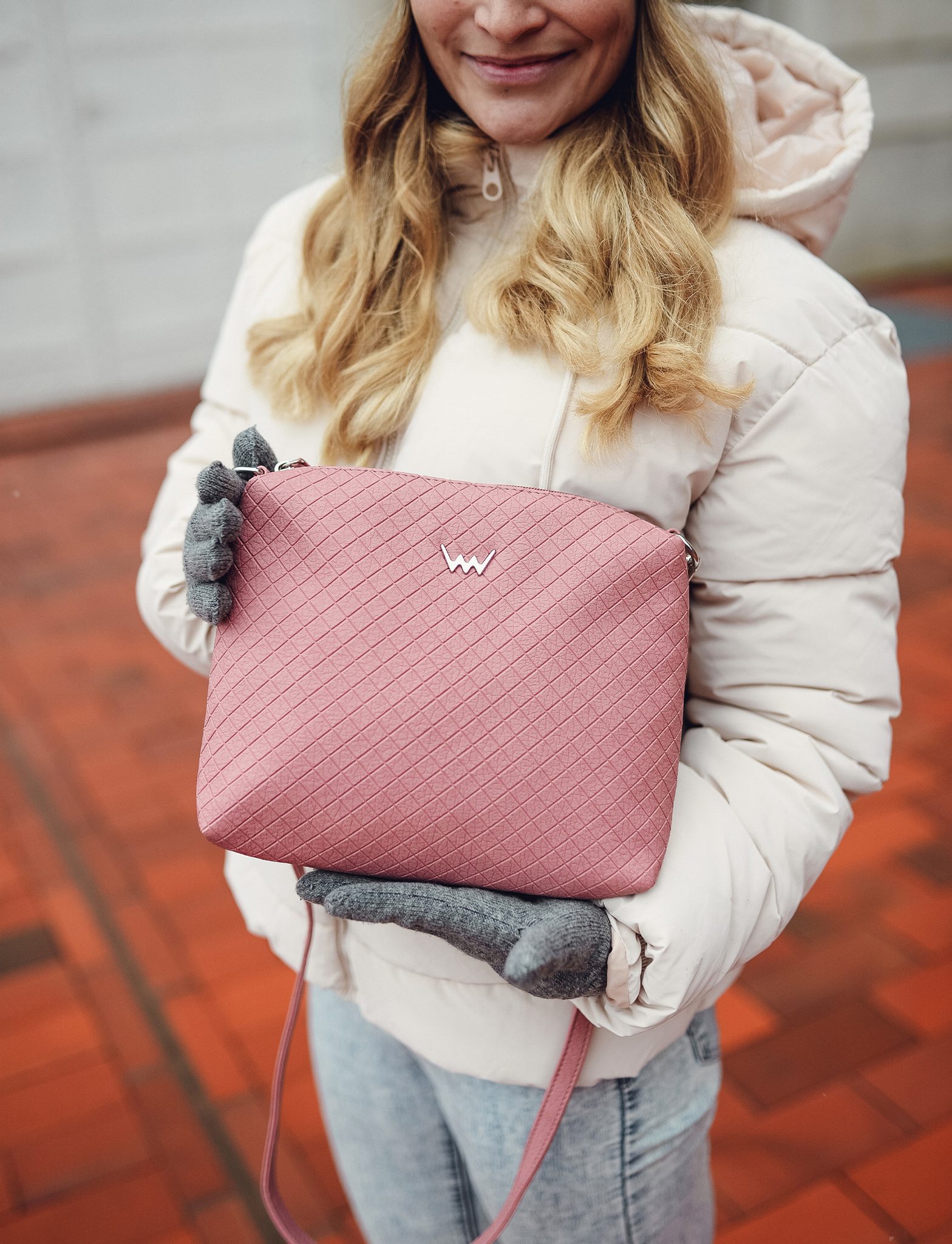 Coalie Diamond Pink