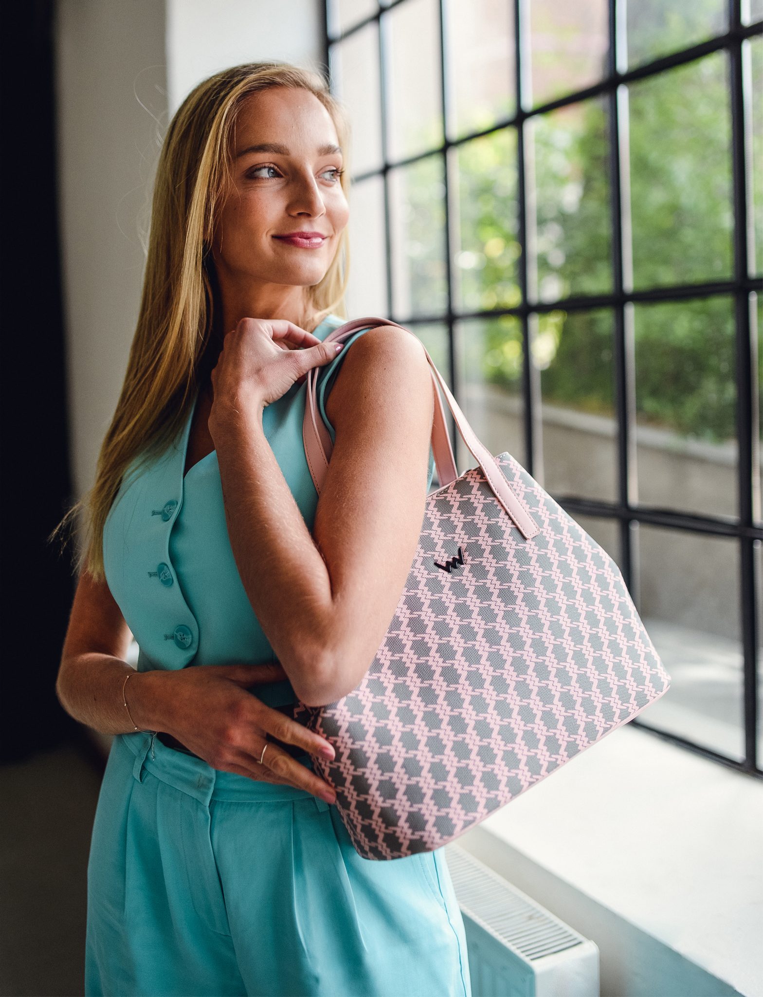 Geantă de mână VUCH