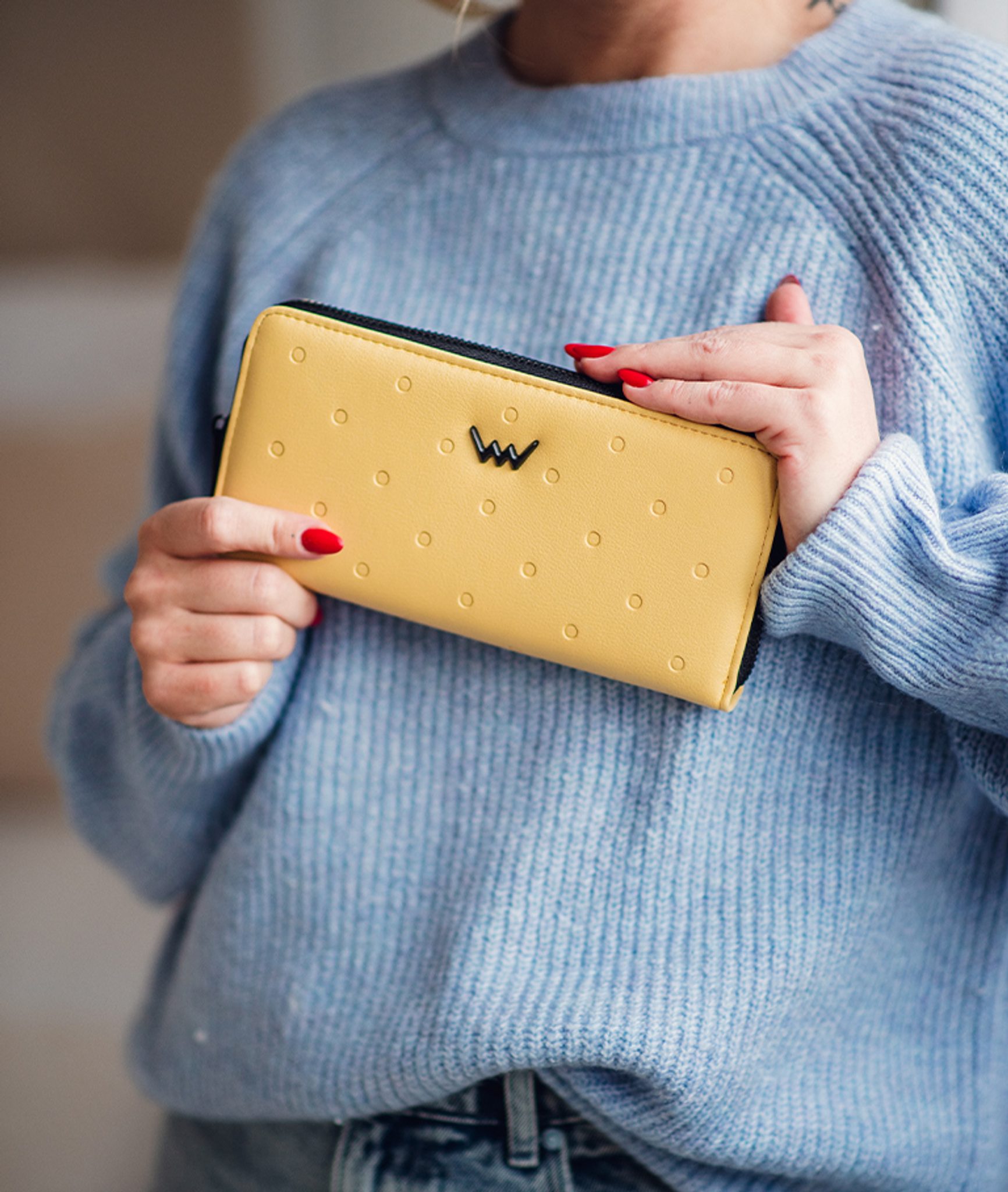 Portofele pentru femei Vuch - galben