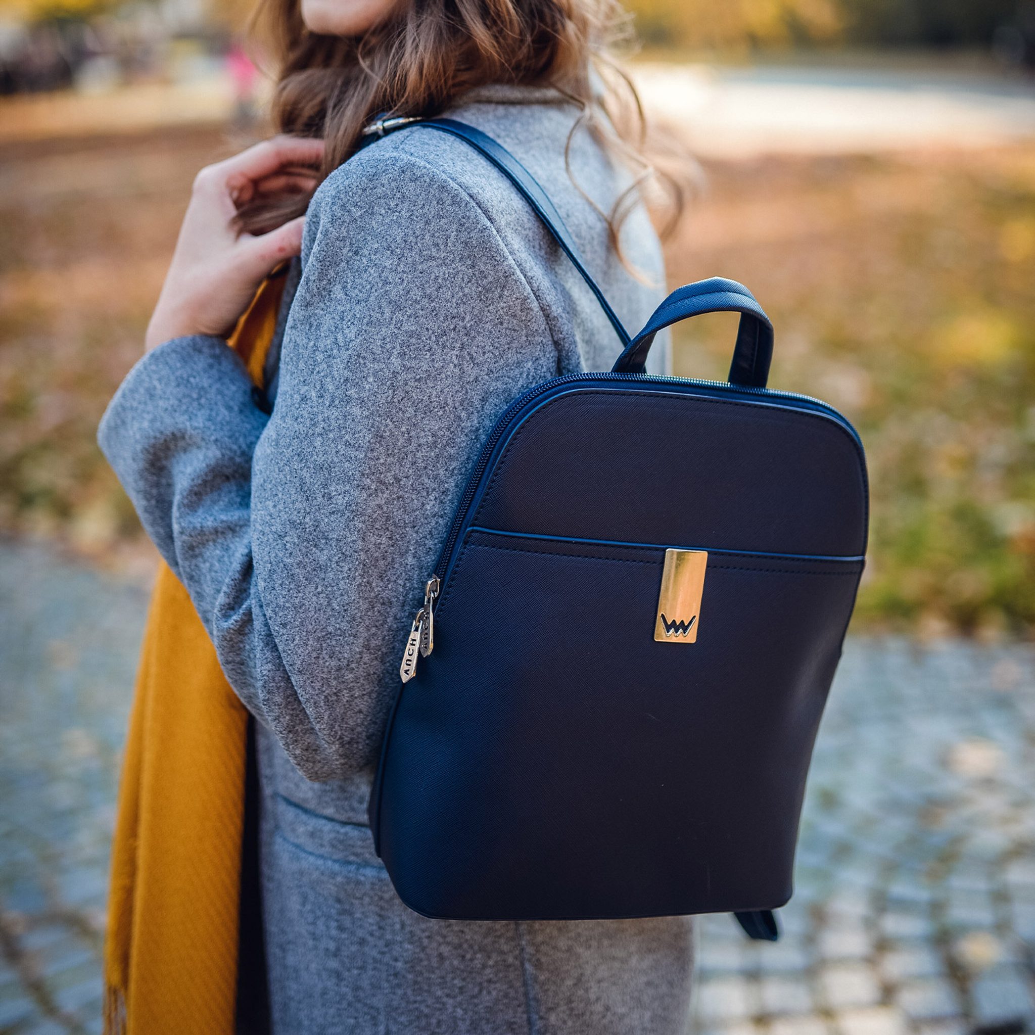 Filipa Blue