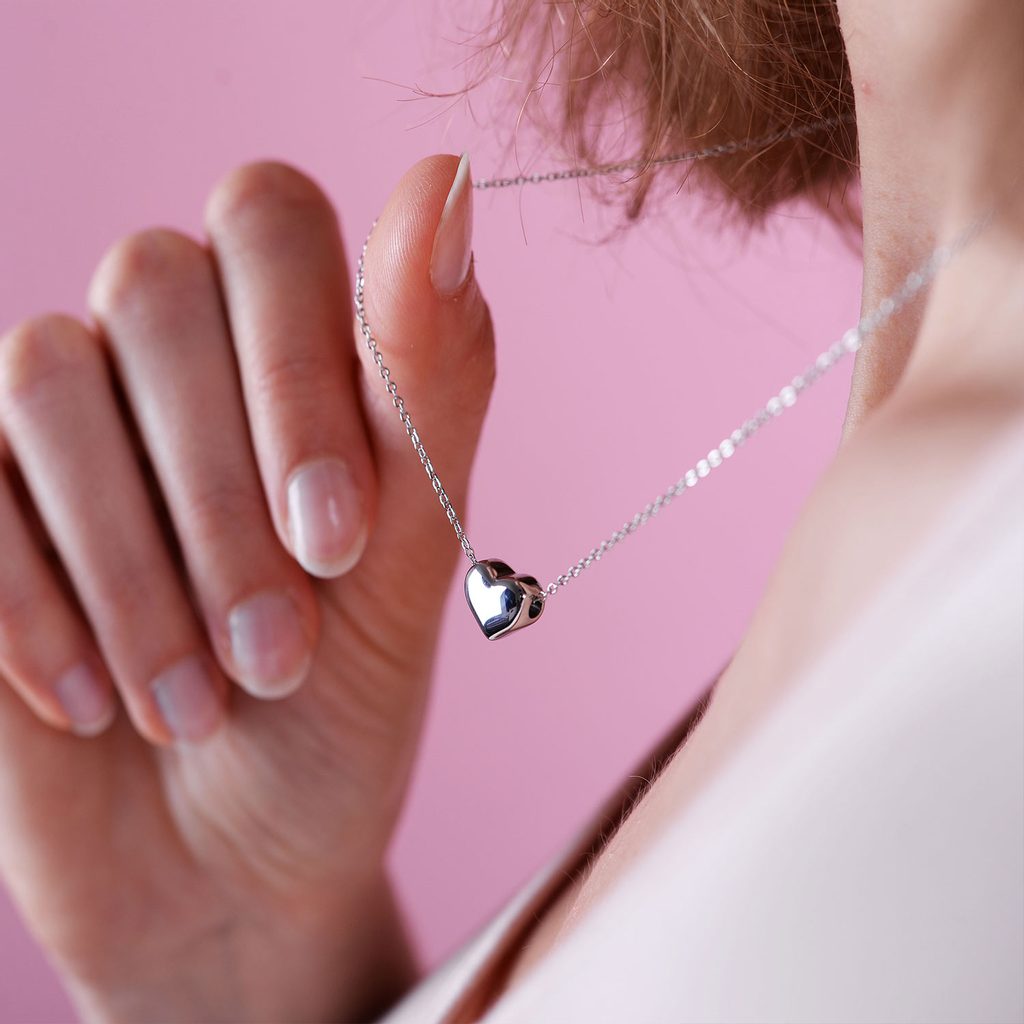 Colier de damă VUCH cu inimă