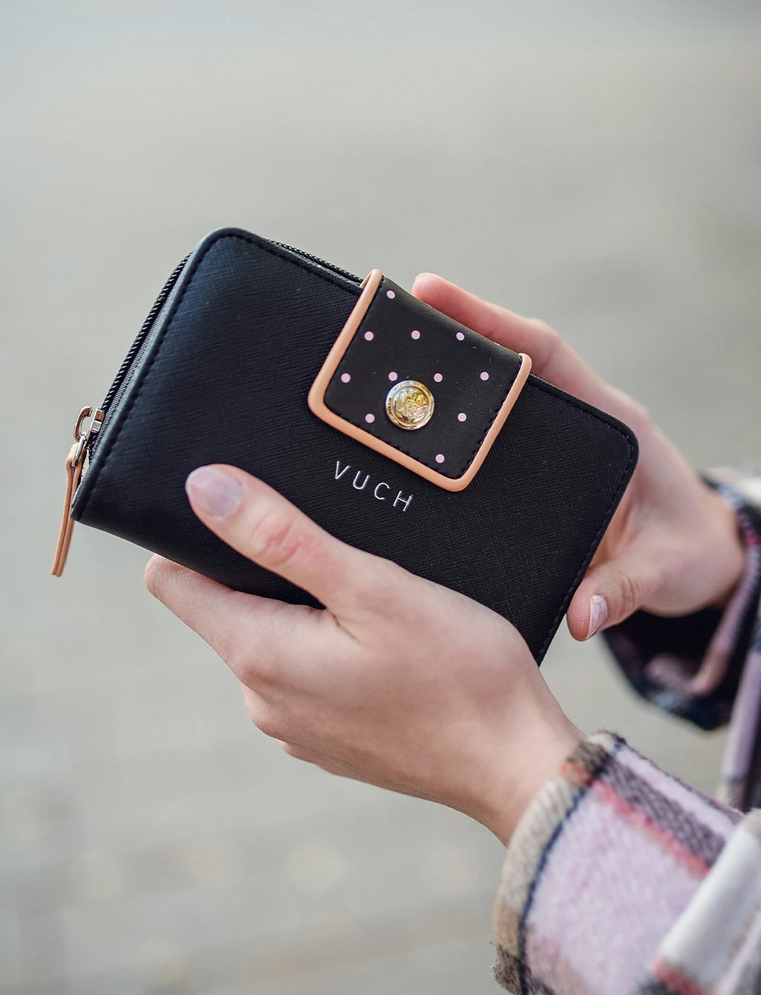 Portofele pentru femei Vuch - negru