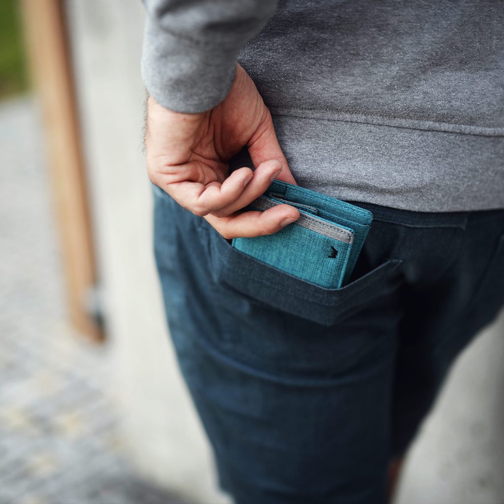 Portofel albastru bărbătesc Cruell