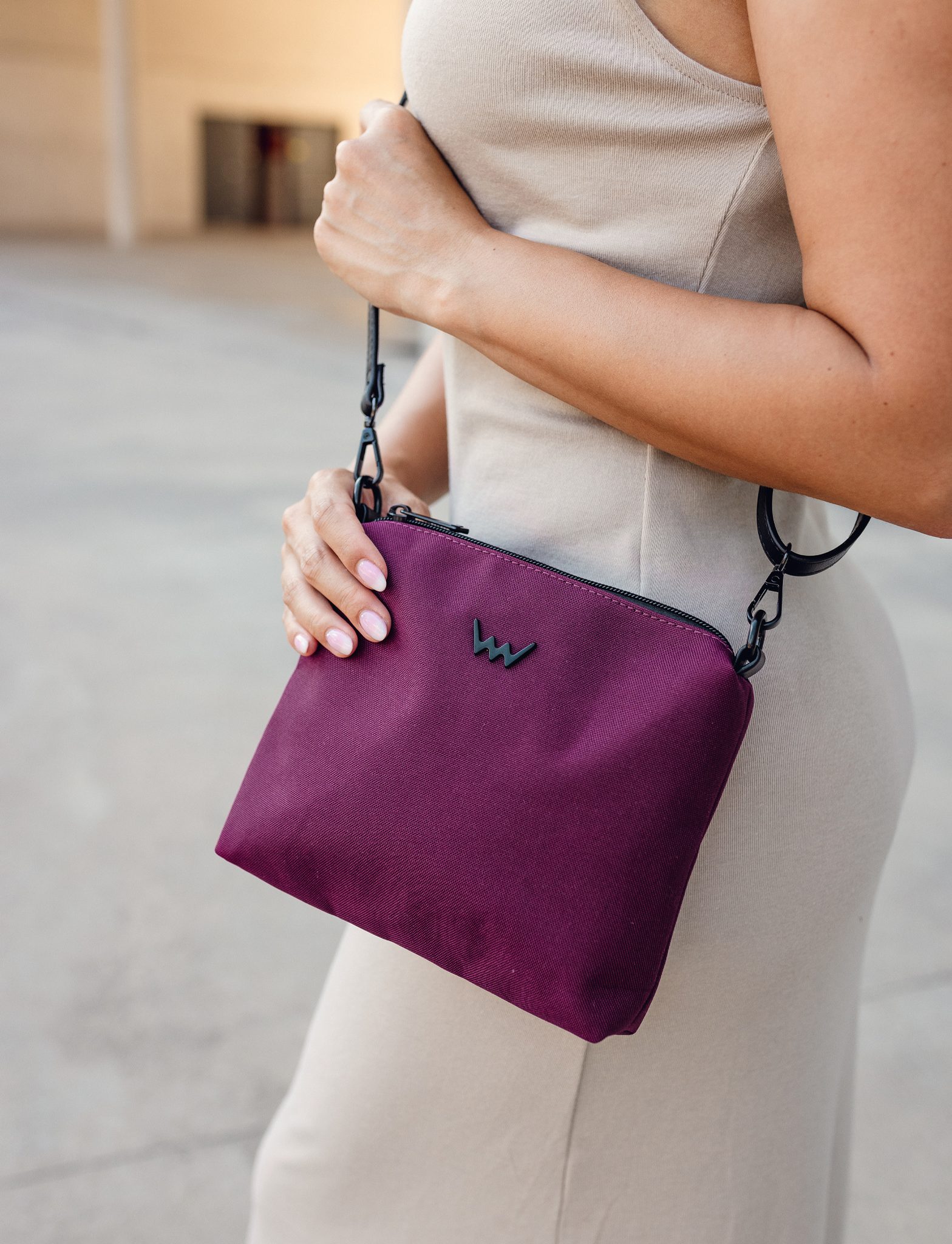 VUCH Nuria Wine handbag