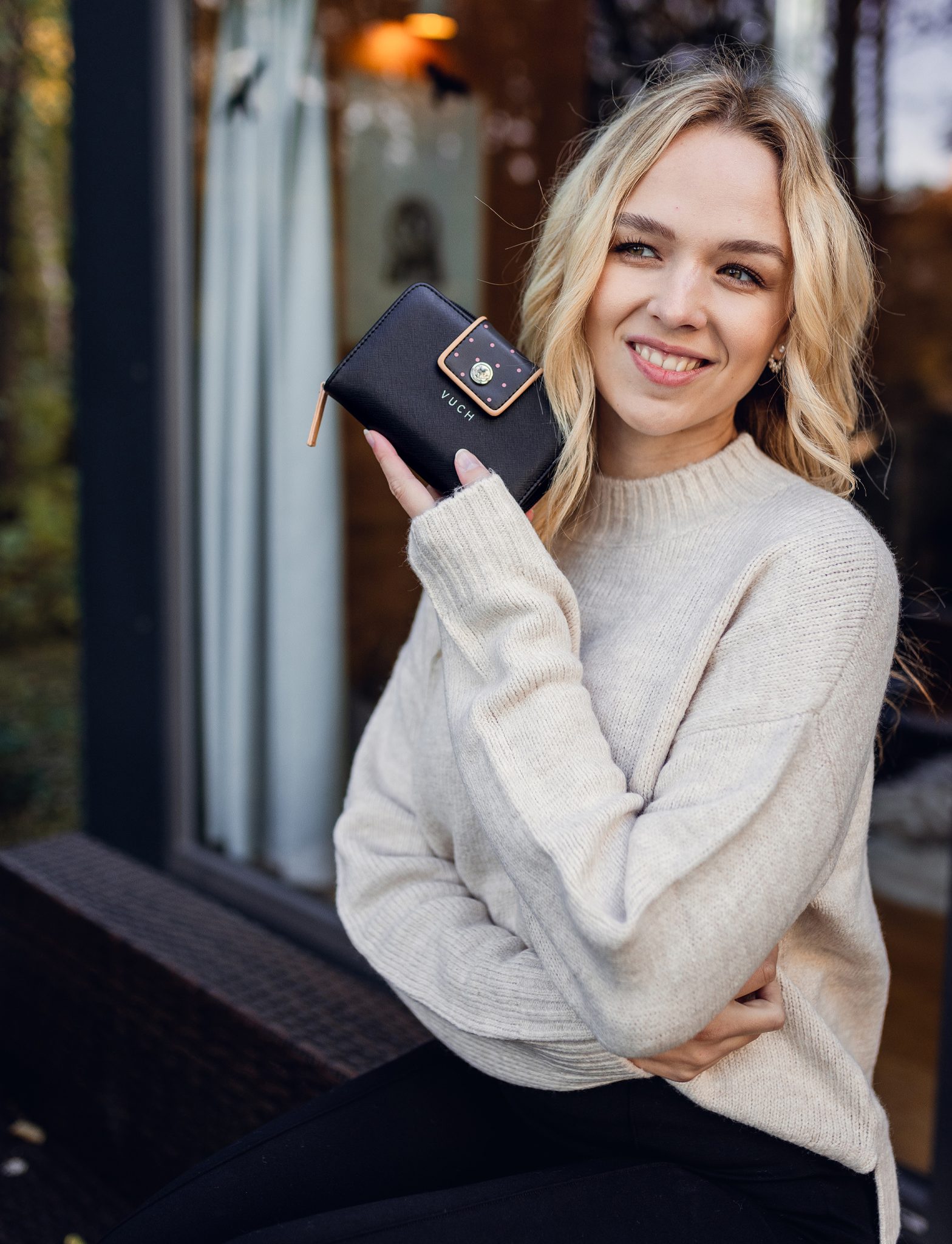 Portofele pentru femei Vuch - negru