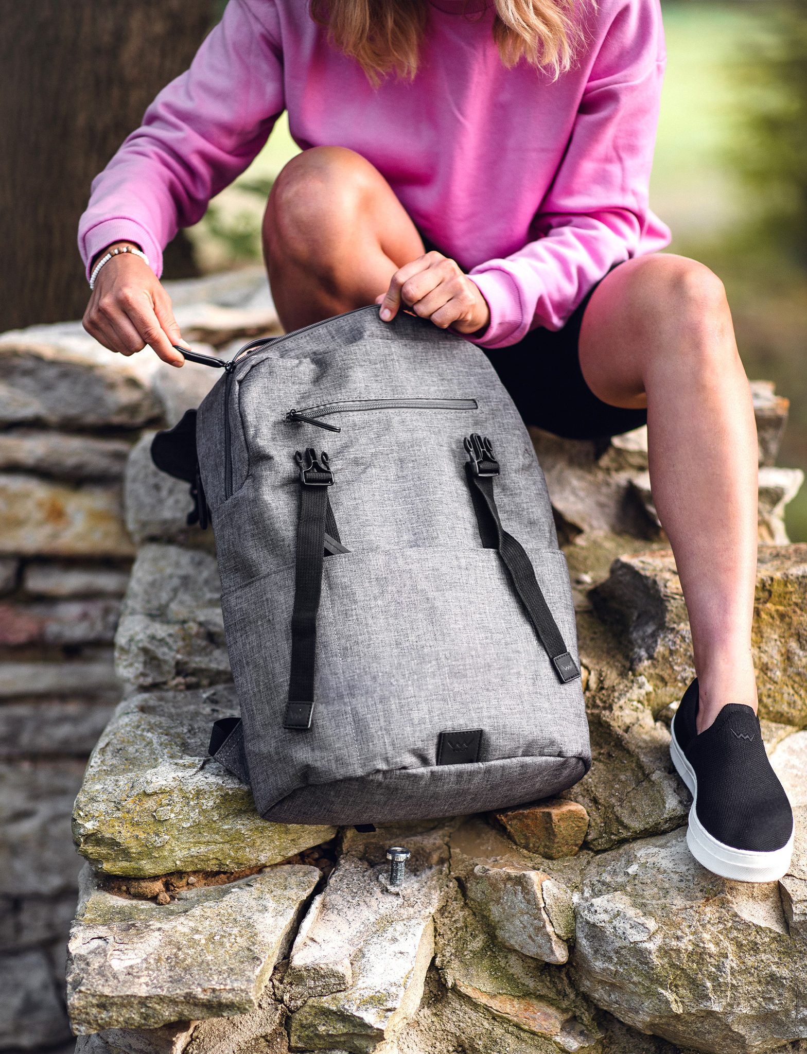 VUCH Corbin Big Grey city backpack