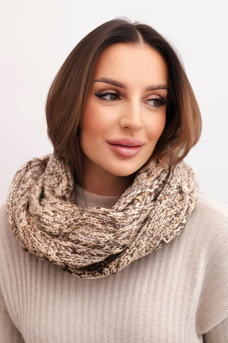 Дамски зимен шал KN24 тъмнобежов