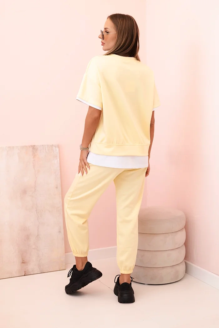 Kesi Włoski Women&#039;s butter set with short sleeves and pants yellow