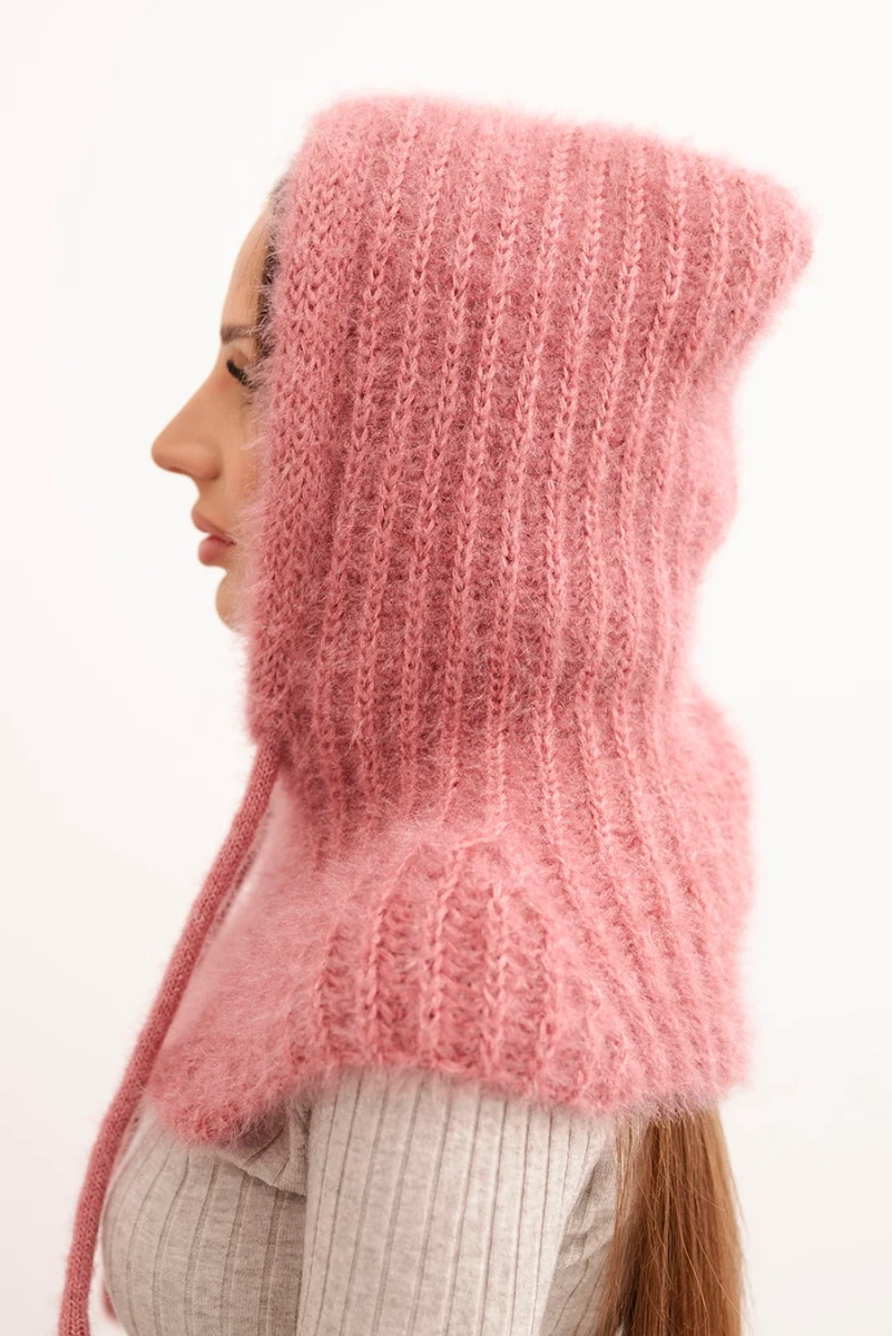 Polski Women&#039;s hooded cap with a delicate weave and drawstrings dark pink