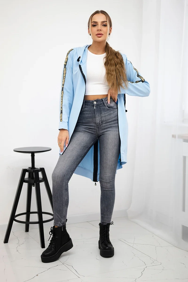 Zip-up sweatshirt in back cyan