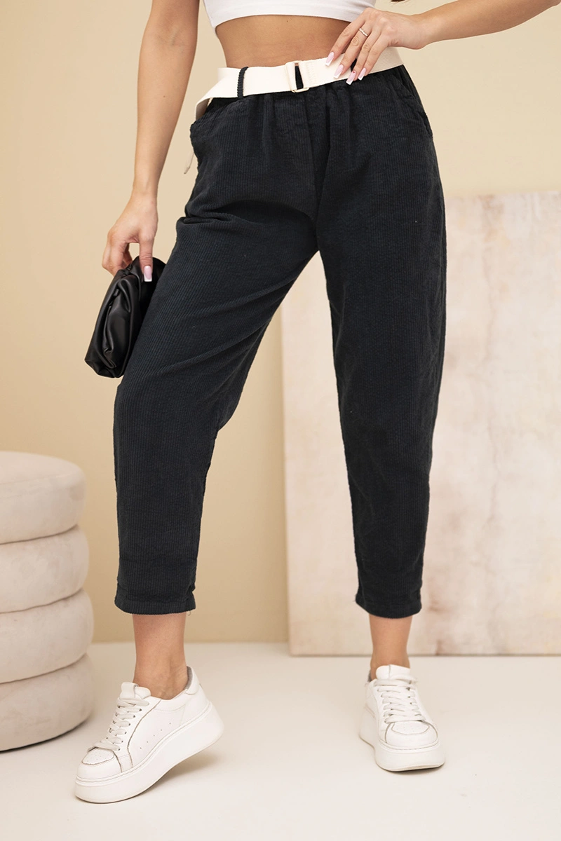 Дамски кадифени панталони с колан, черни