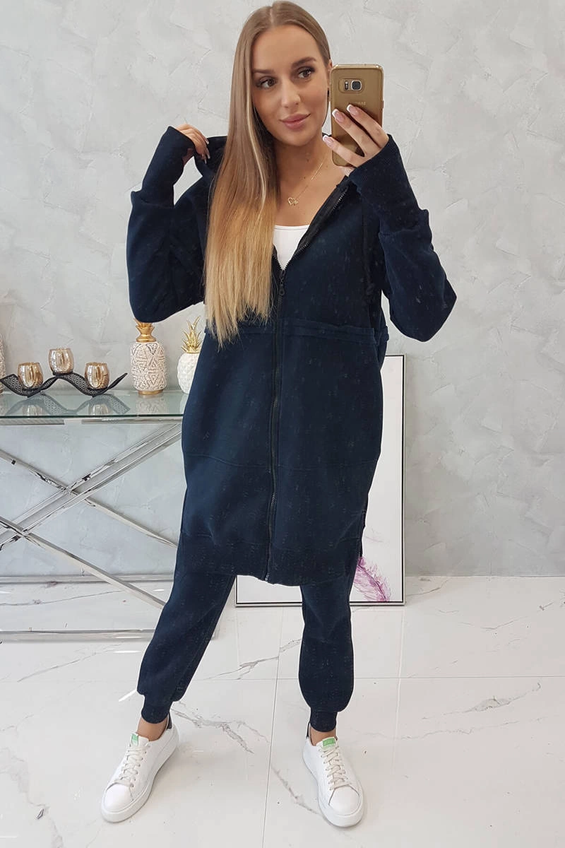 Insulated set with a long sweatshirt in dark blue color