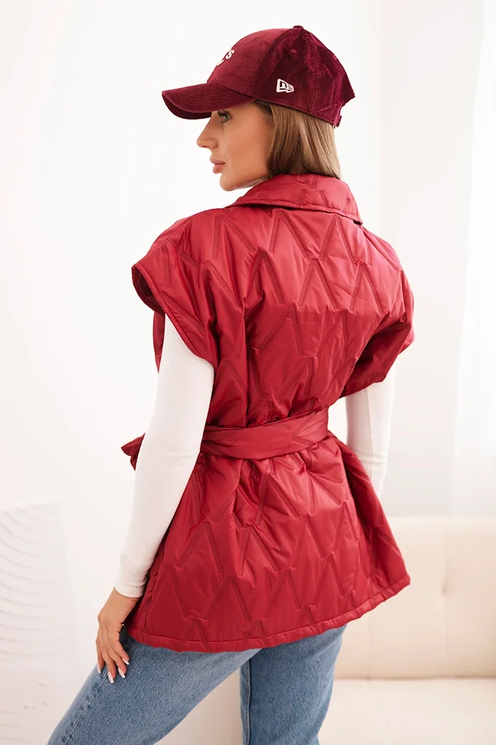 Kesi Włoski Women's quilted vest with a belt and wide collar burgundy