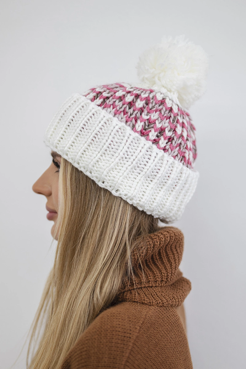 Kesi Cap with a pompom Ellen K325 white