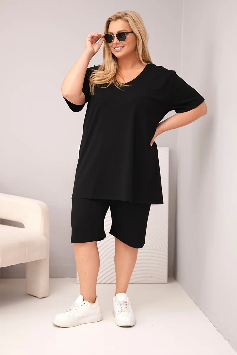 Dámsky plus size set s blúzkou a šortkami, čierny