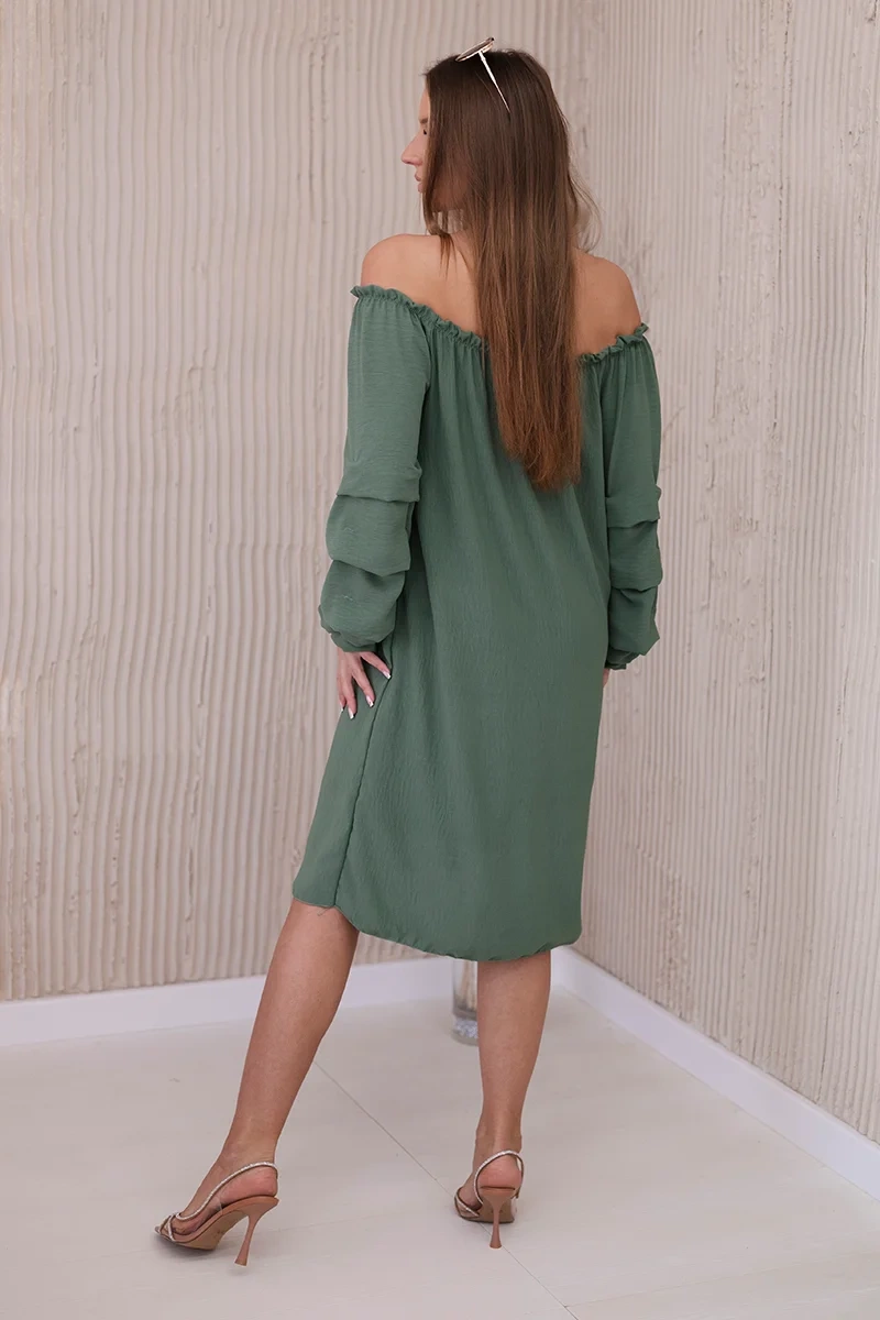 Spanish dress with decorative khaki sleeves