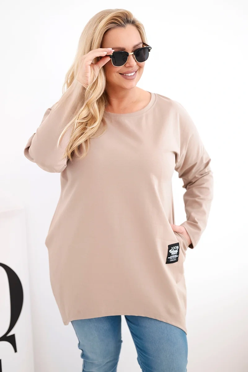 Plus-size halenka s prodlouženými zády camel