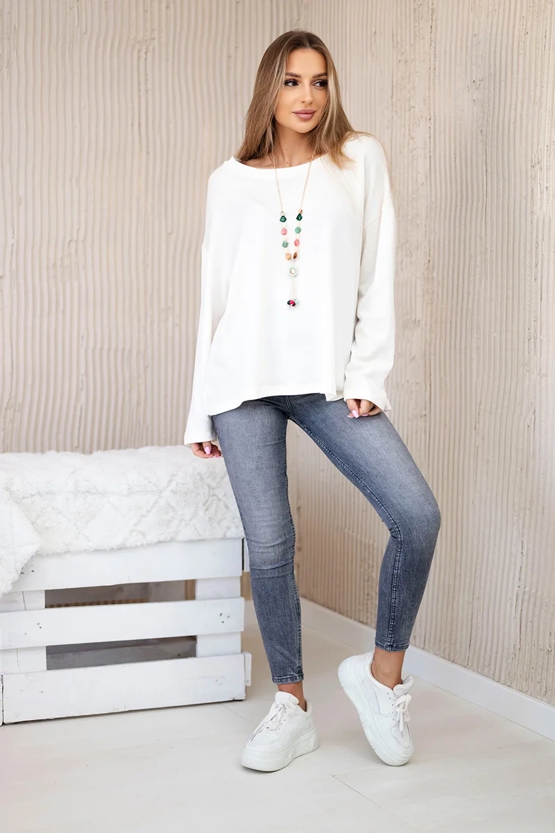 Kesi Włoski Blouse with necklace ecru
