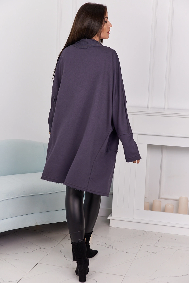 Cape with graphite pockets