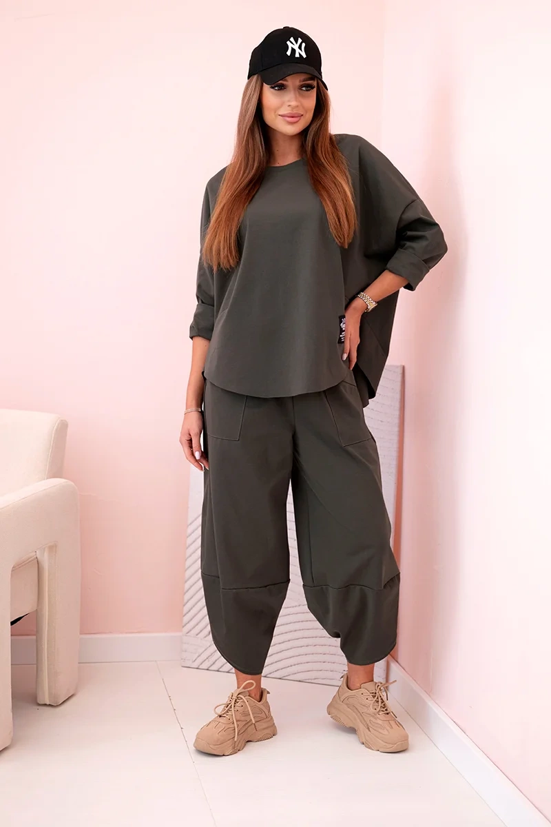Włoski Set of new punto sweatshirt pants khaki