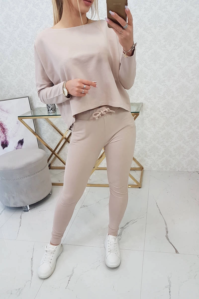 marka niezdefiniowana Set with oversized blouse beige