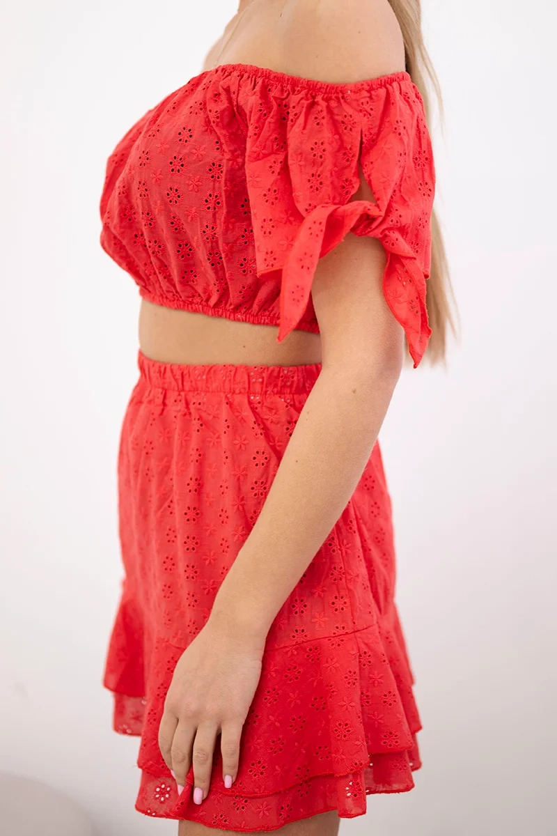 Red embroidered set