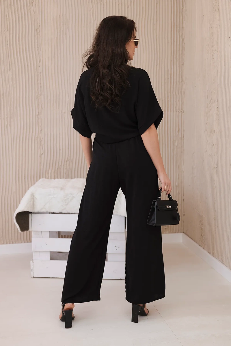 Set of blouse with black pants