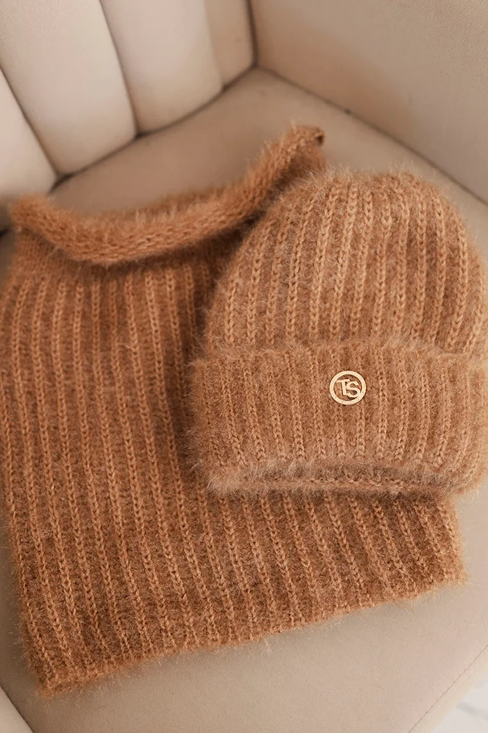 Kesi Women&#039;s set hat and winter fluffy scarf with decorative emblem camel