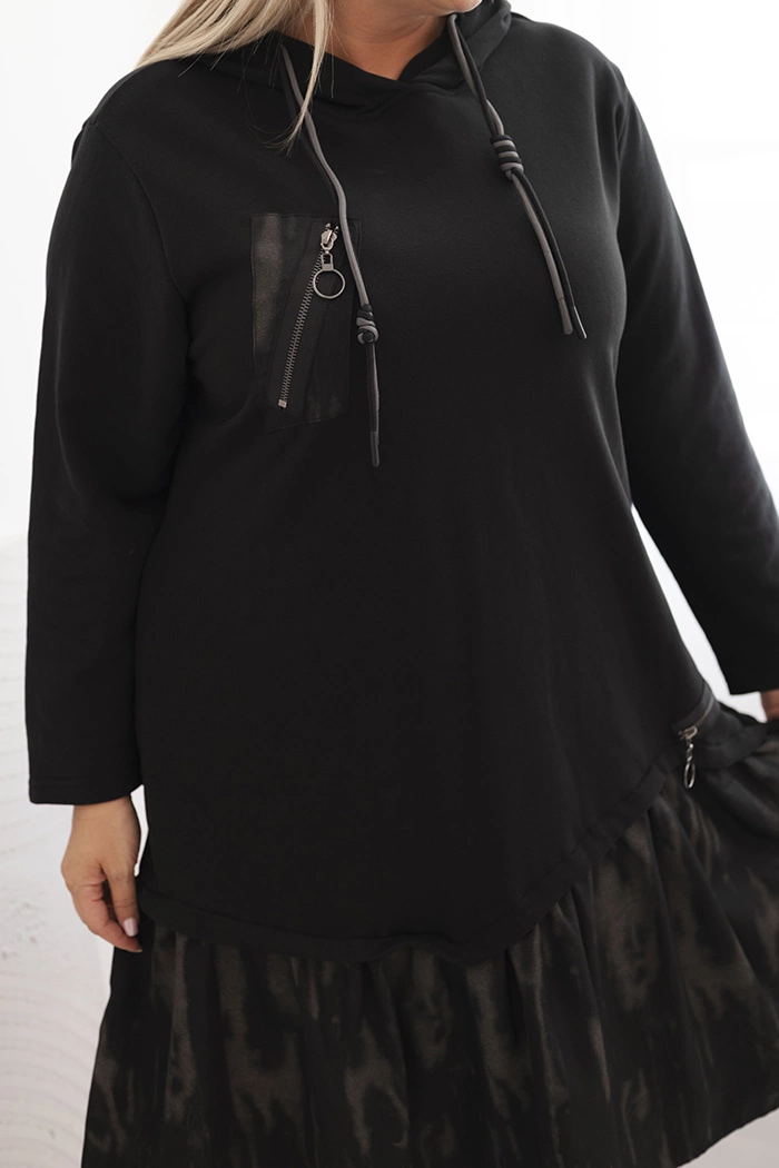 Kesi Włoski Plus Size women&#039;s cotton dress with a hood and ruffle black