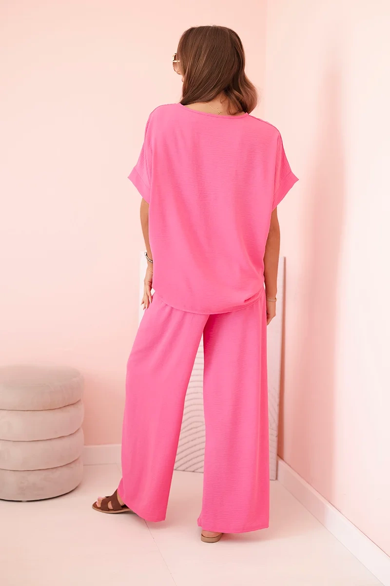 Kesi Włoski Women&#039;s viscose set with decorative flower and wide trousers - pink