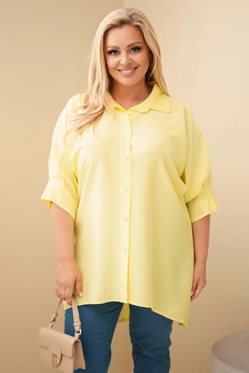 Plus size dámska košeľa s gombíkmi a golierom žltá