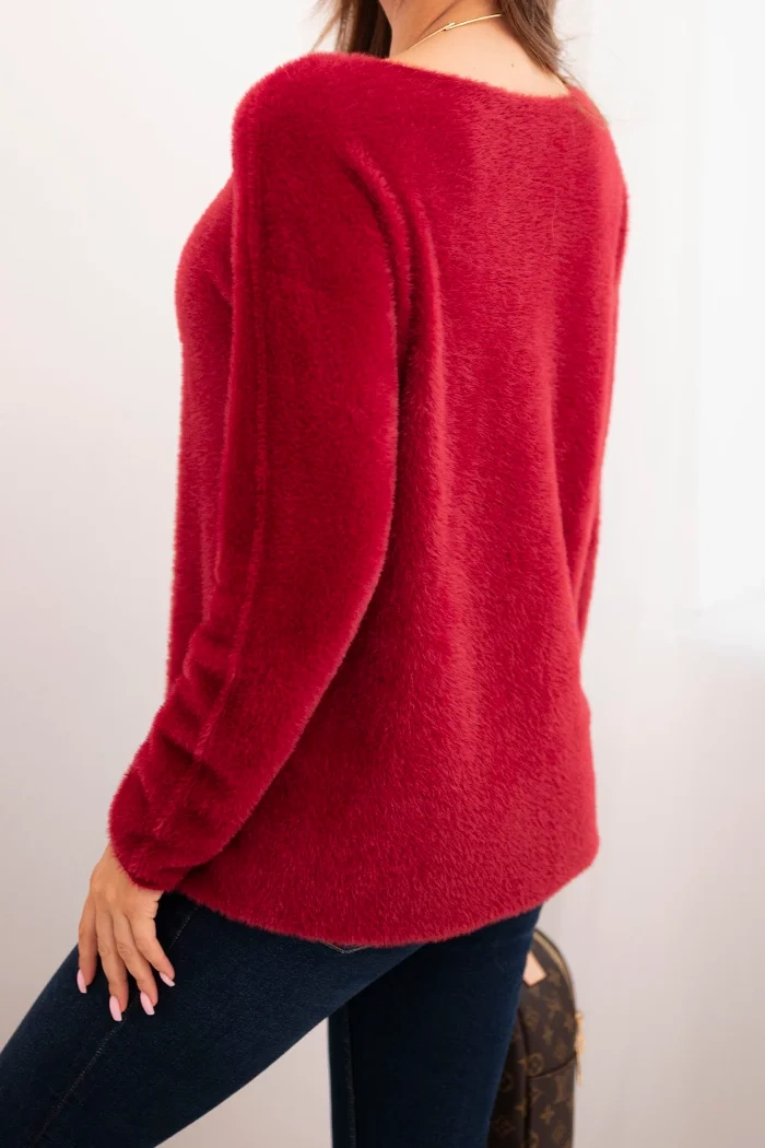 Kesi Włoski Women's sweater made of soft knit with a round neckline burgundy