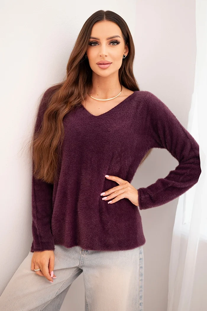 Kesi Włoski Dámsky sveter z mäkkej priadze s výstrihom do V slivkový