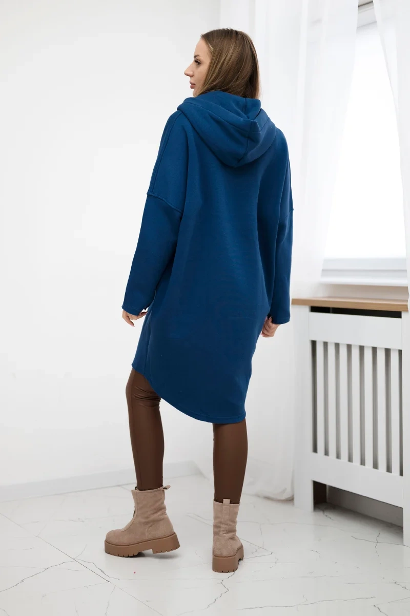 Insulated sweatshirt with longer back jeans