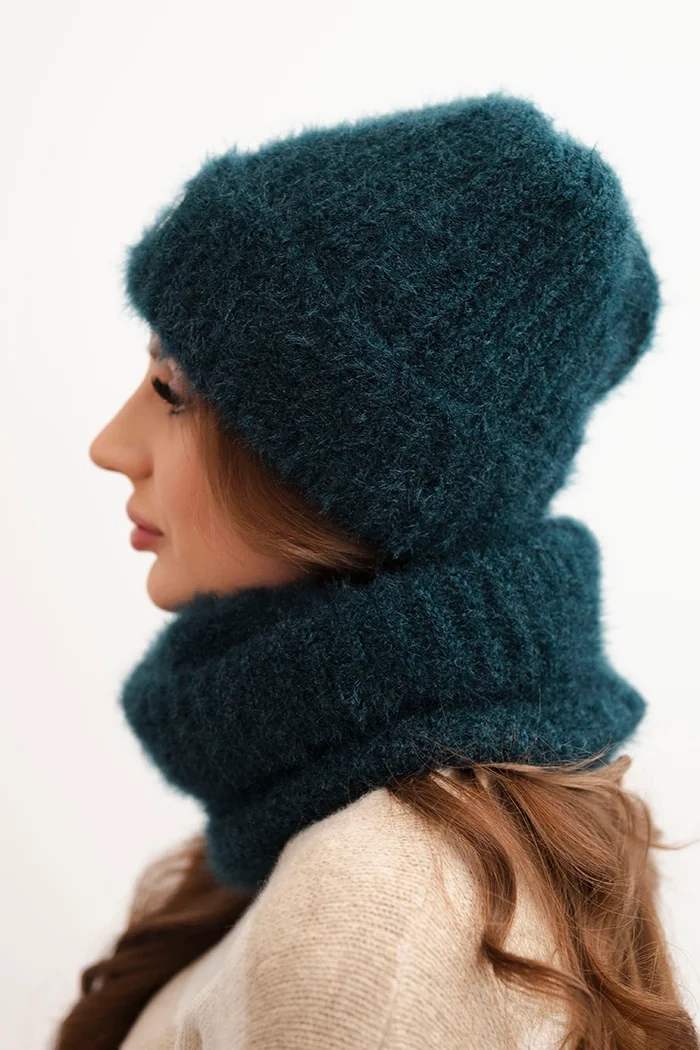 Kesi Women&#039;s set hat and fluffy winter snood with decorative emblem sea color