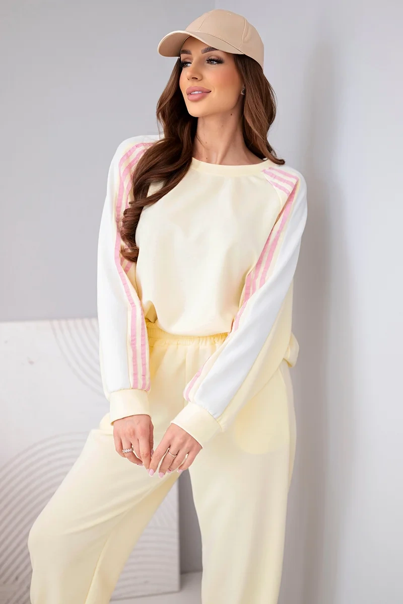 Kesi Włoski dámská souprava s pruhy