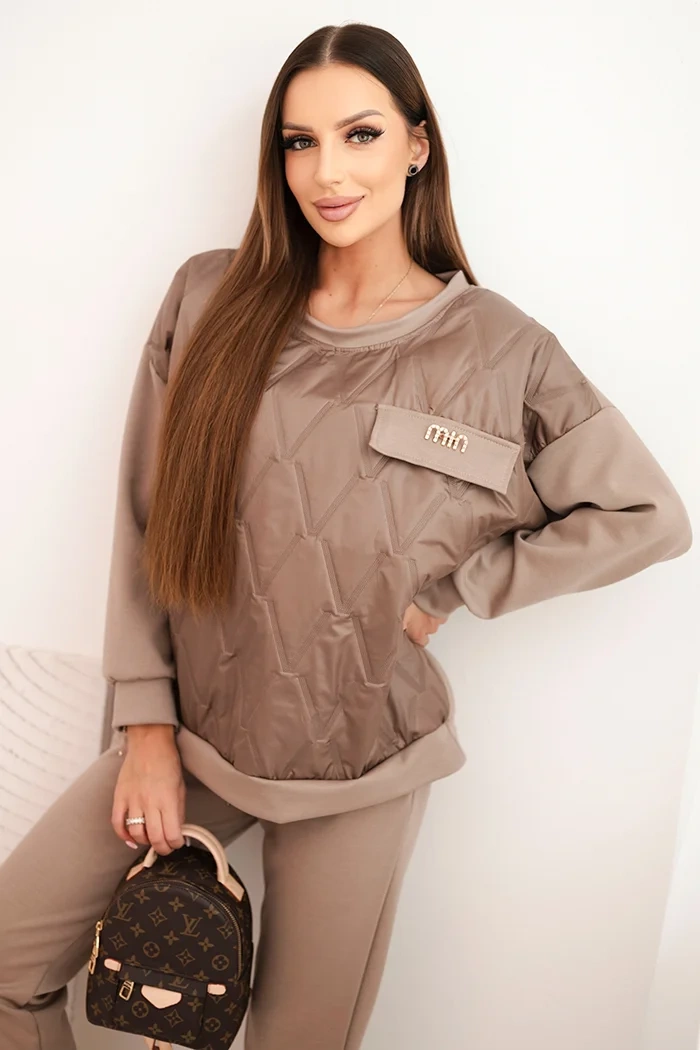 Kesi Włoski Women's tracksuit set made of viscose with a quilted sweatshirt and pants fango