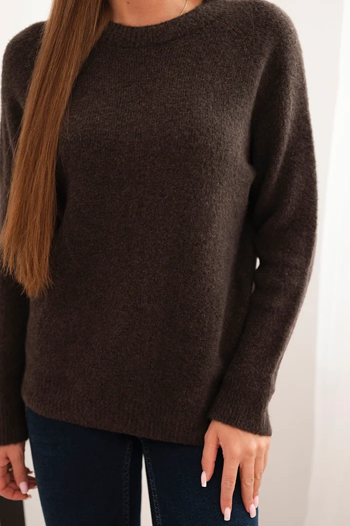 Kesi Włoski Women's sweater made of baby alpaca with long sleeves brown