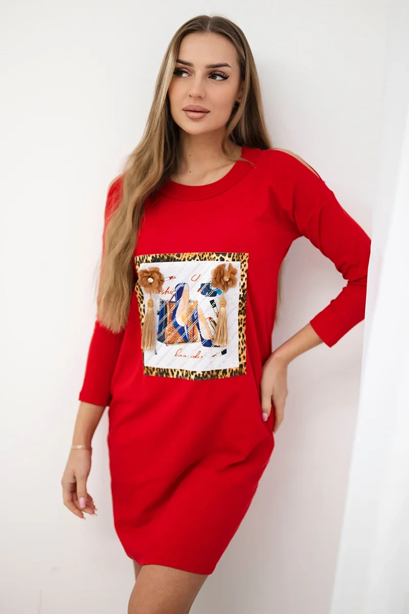 Dress with 3D graphics and decorative pom pom red
