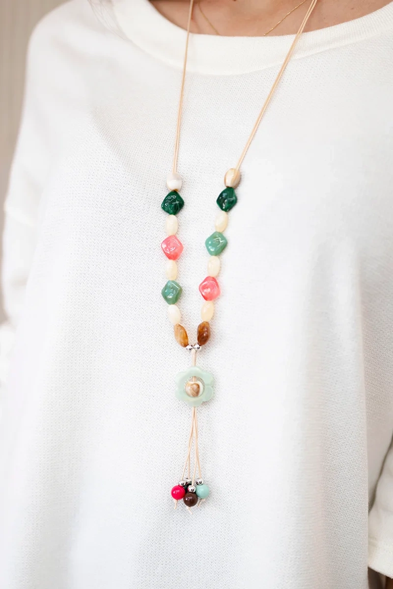 Kesi Włoski Blouse with necklace ecru