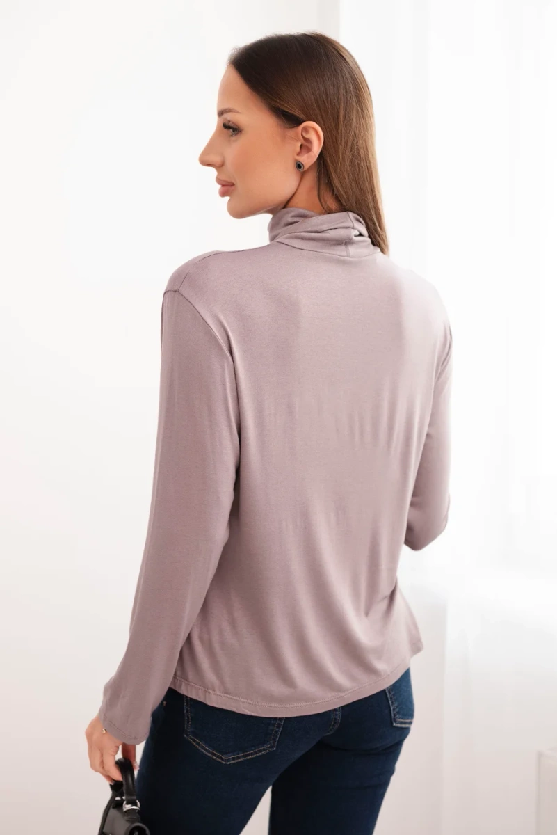 Kesi Włoski Women's viscose blouse with a turtleneck and long sleeves fango