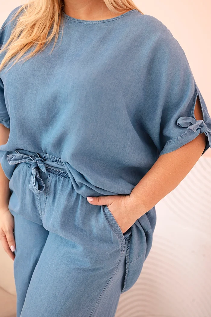 Kesi Włoski Plus Size women&#039;s set made of Tencel, tie-front blouse and wide-leg pants denim
