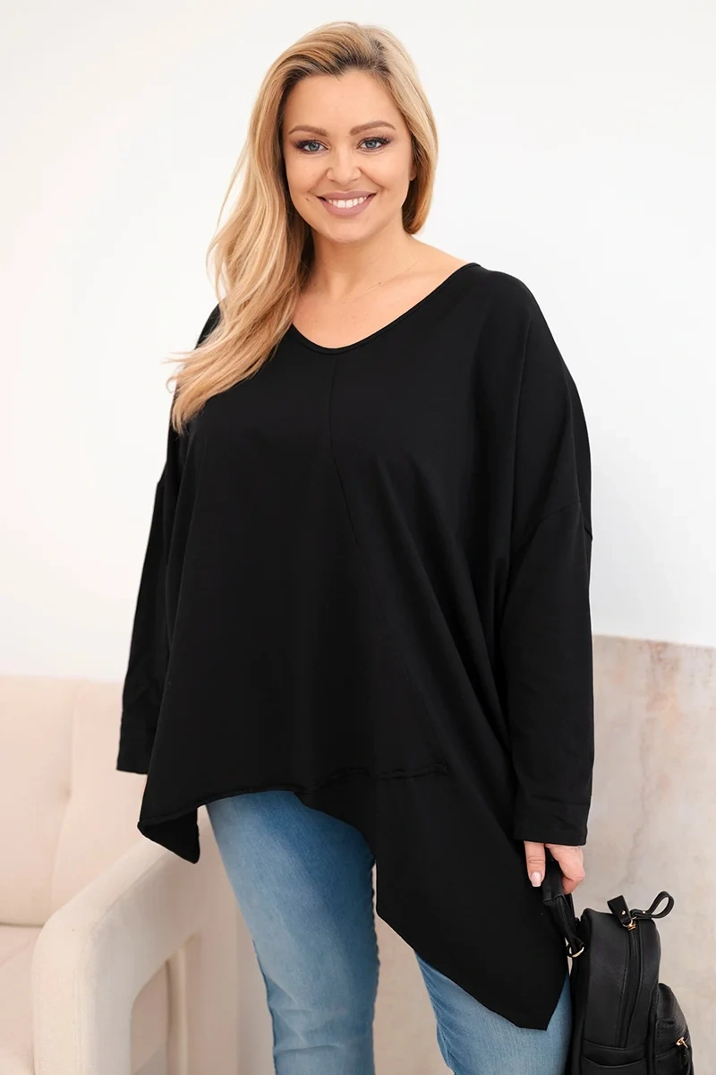 Plus size dámska blúzka s asymetrickým lemom