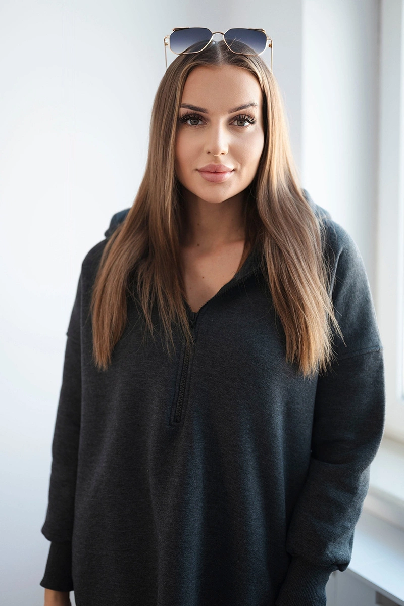 Insulated sweatshirt with graphite side slits