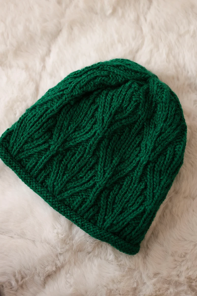 Women&#039;s cap Leaves K245 green