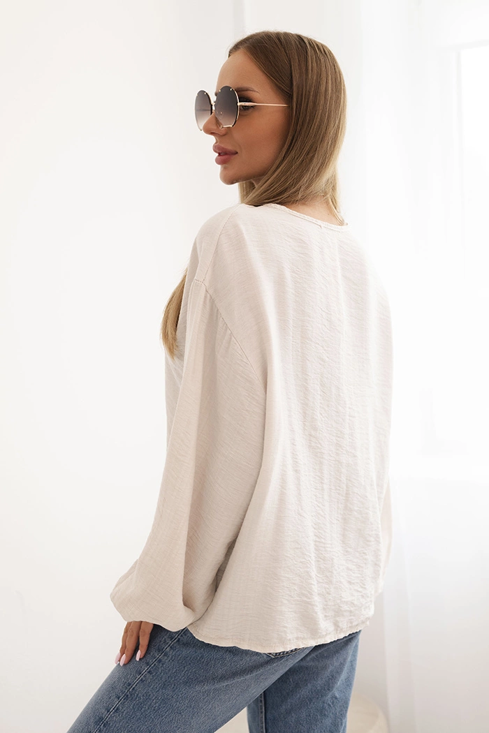 Kesi Włoski Women's blouse with viscose, gathered neckline and embellishment beige